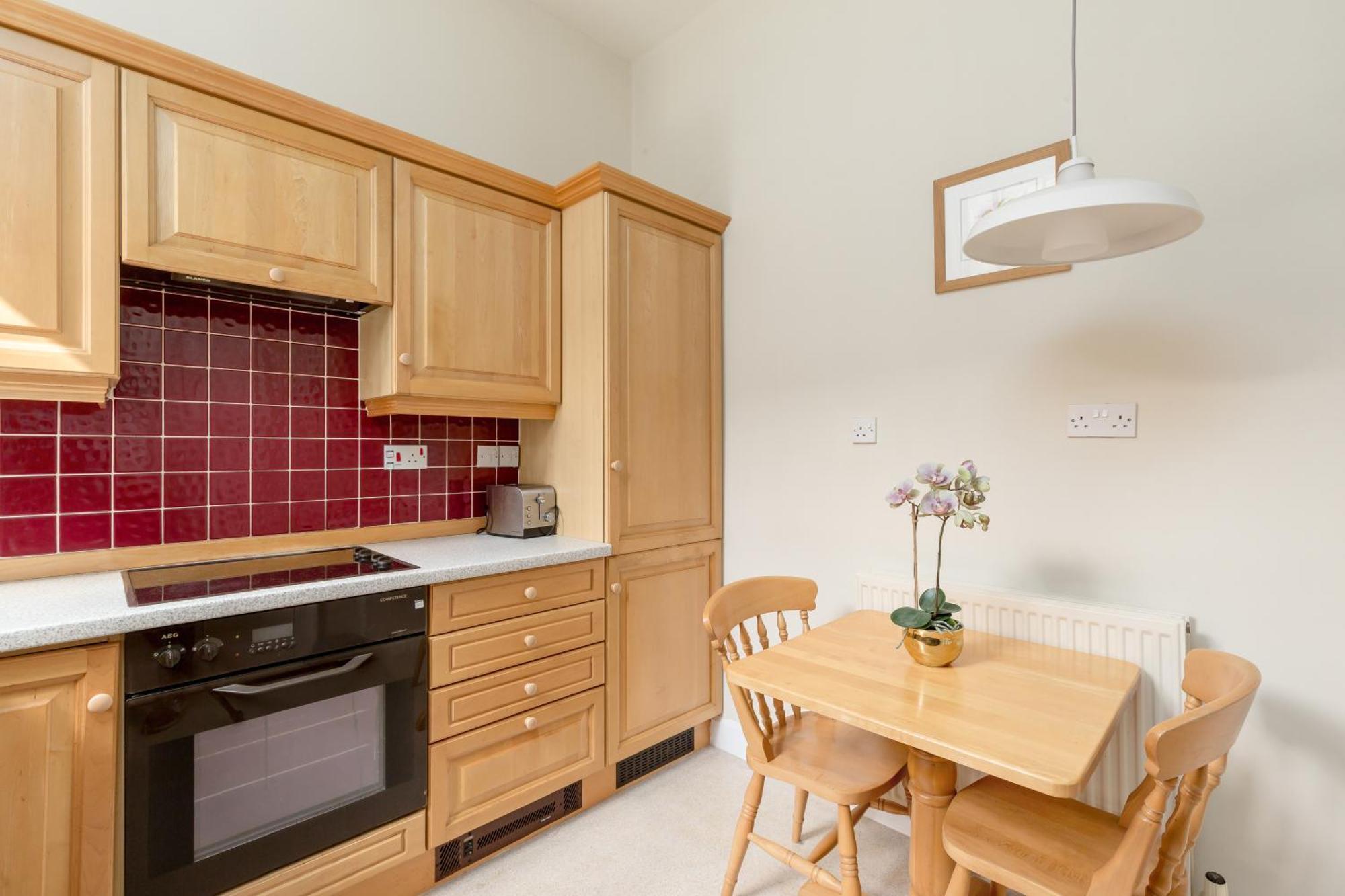 Light And Spacious 2 Bedroom Flat In Heart Of EDI Exterior foto