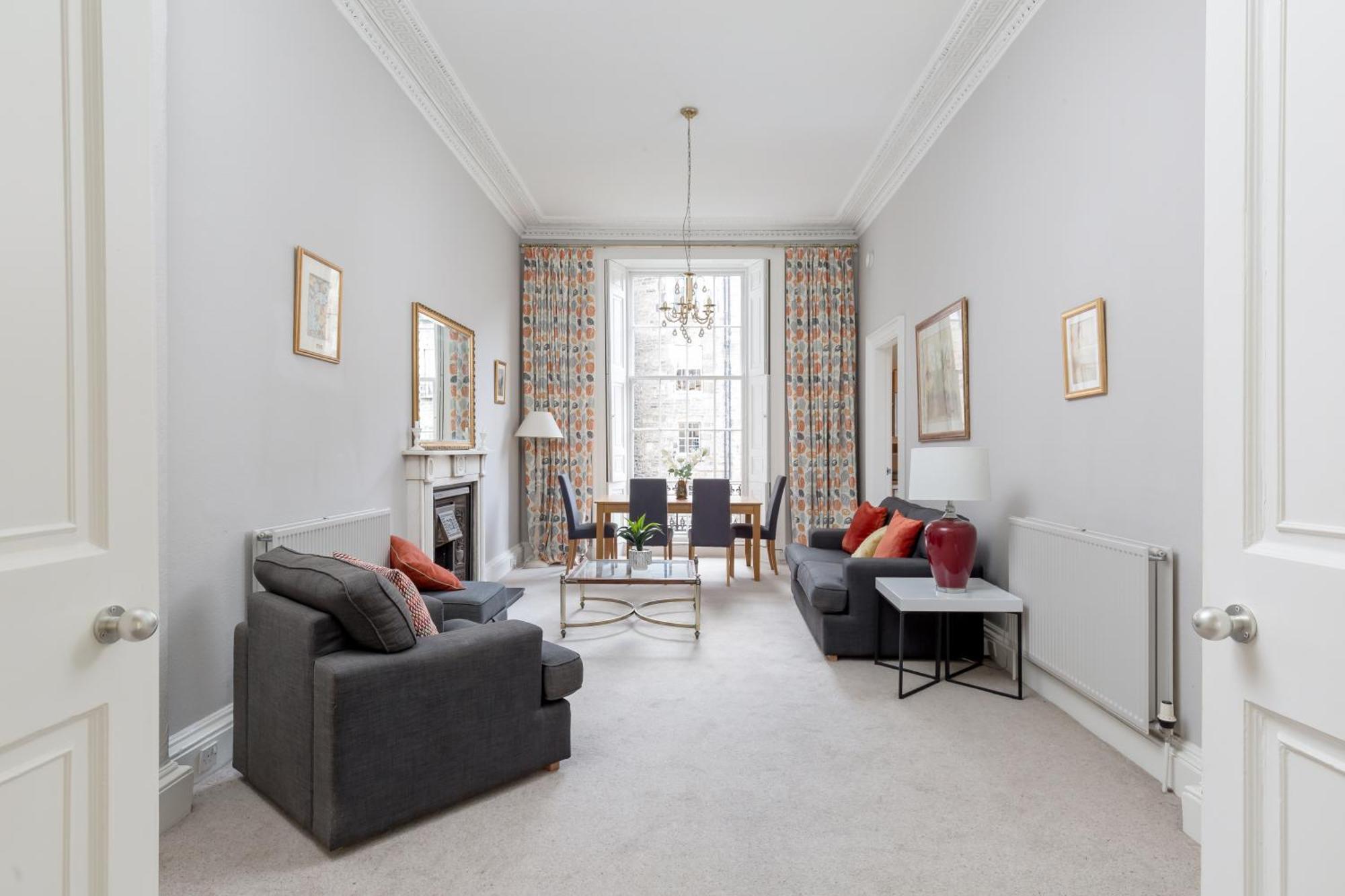 Light And Spacious 2 Bedroom Flat In Heart Of EDI Exterior foto